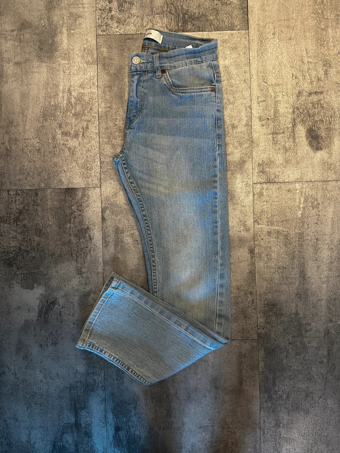 đź›’Jeans Levi's W27 L27đź›’