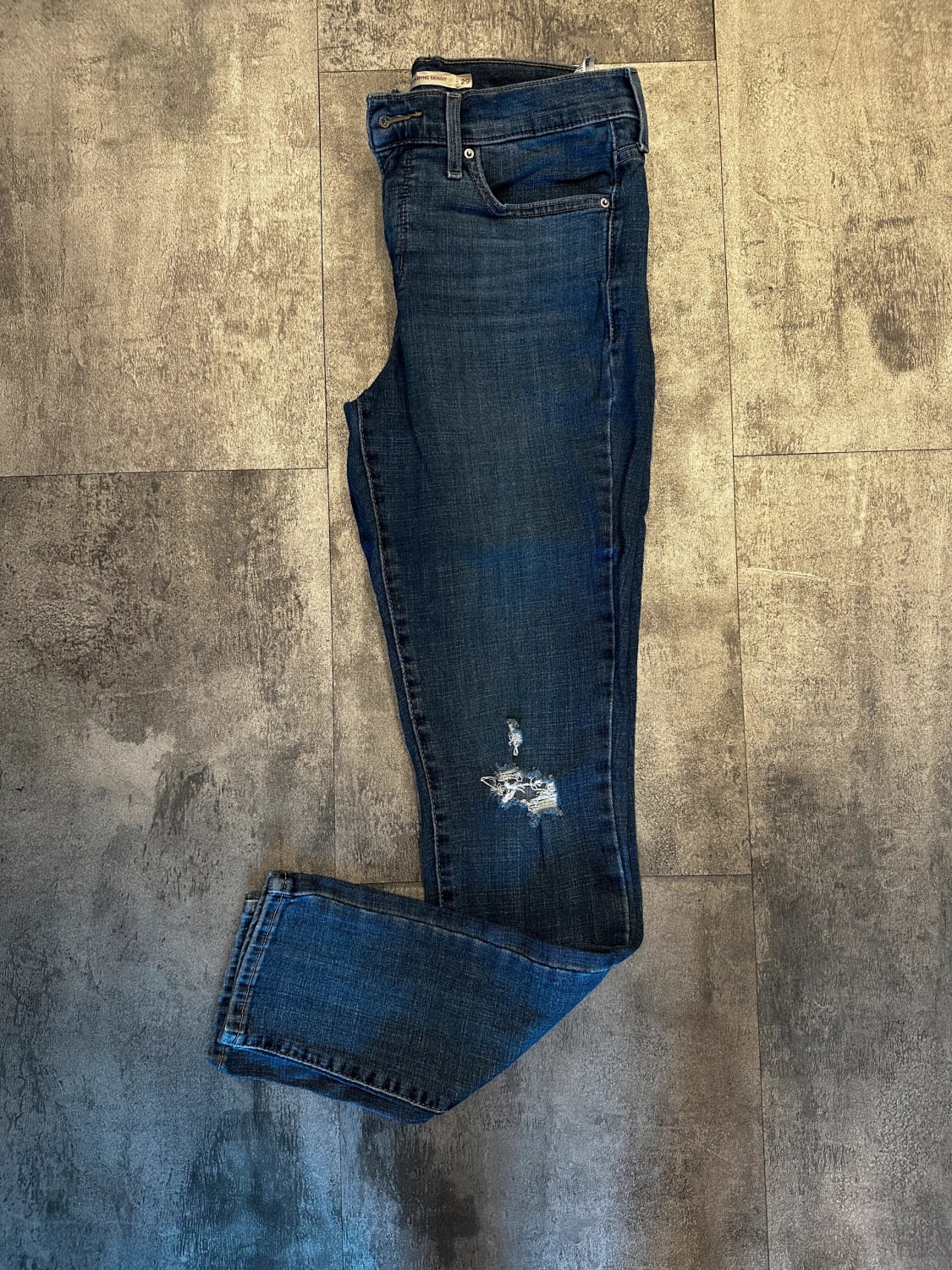 đź›’Jeans Levi's W29 L30đź›’