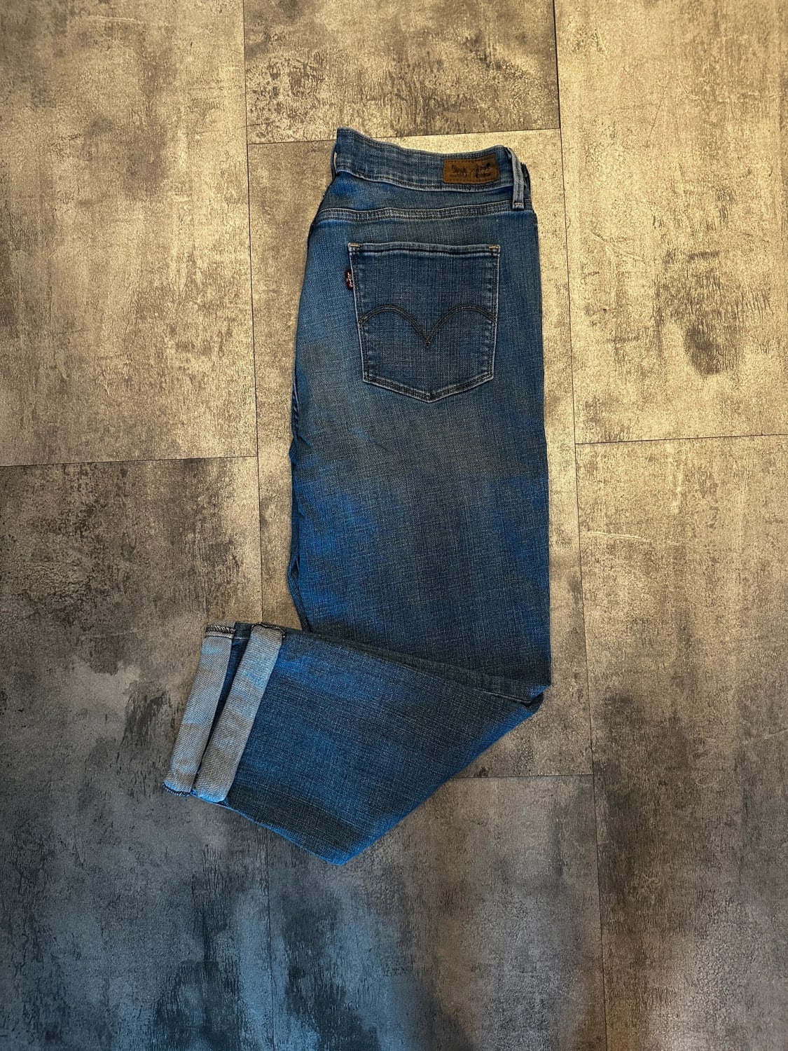 đź›’Jeans Levi's W33 L30đź›’