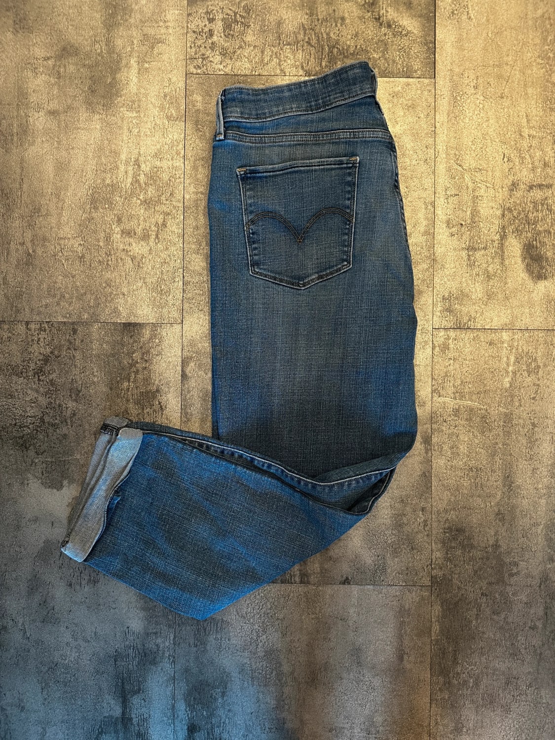 đź›’Jeans Levi's W33 L30đź›’