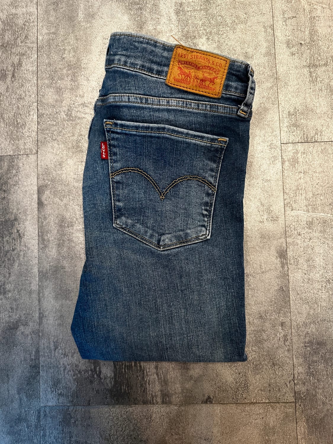 đź›’Jeans Levi's W29 L32đź›’