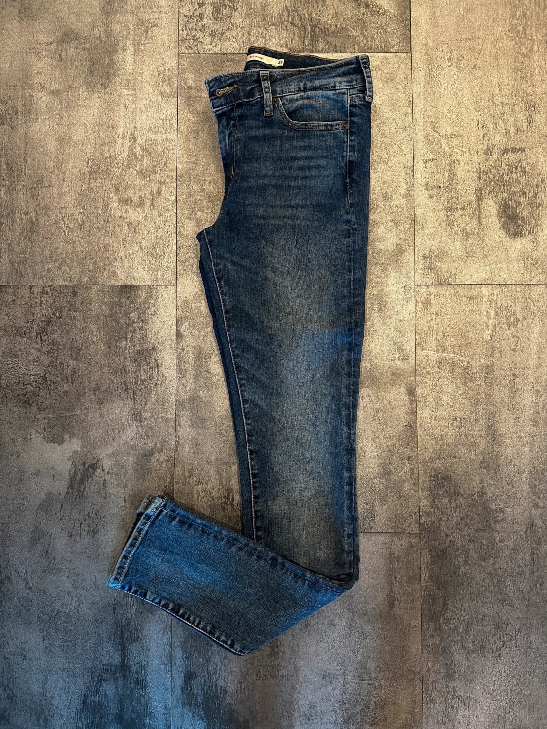 đź›’Jeans Levi's W29 L32đź›’