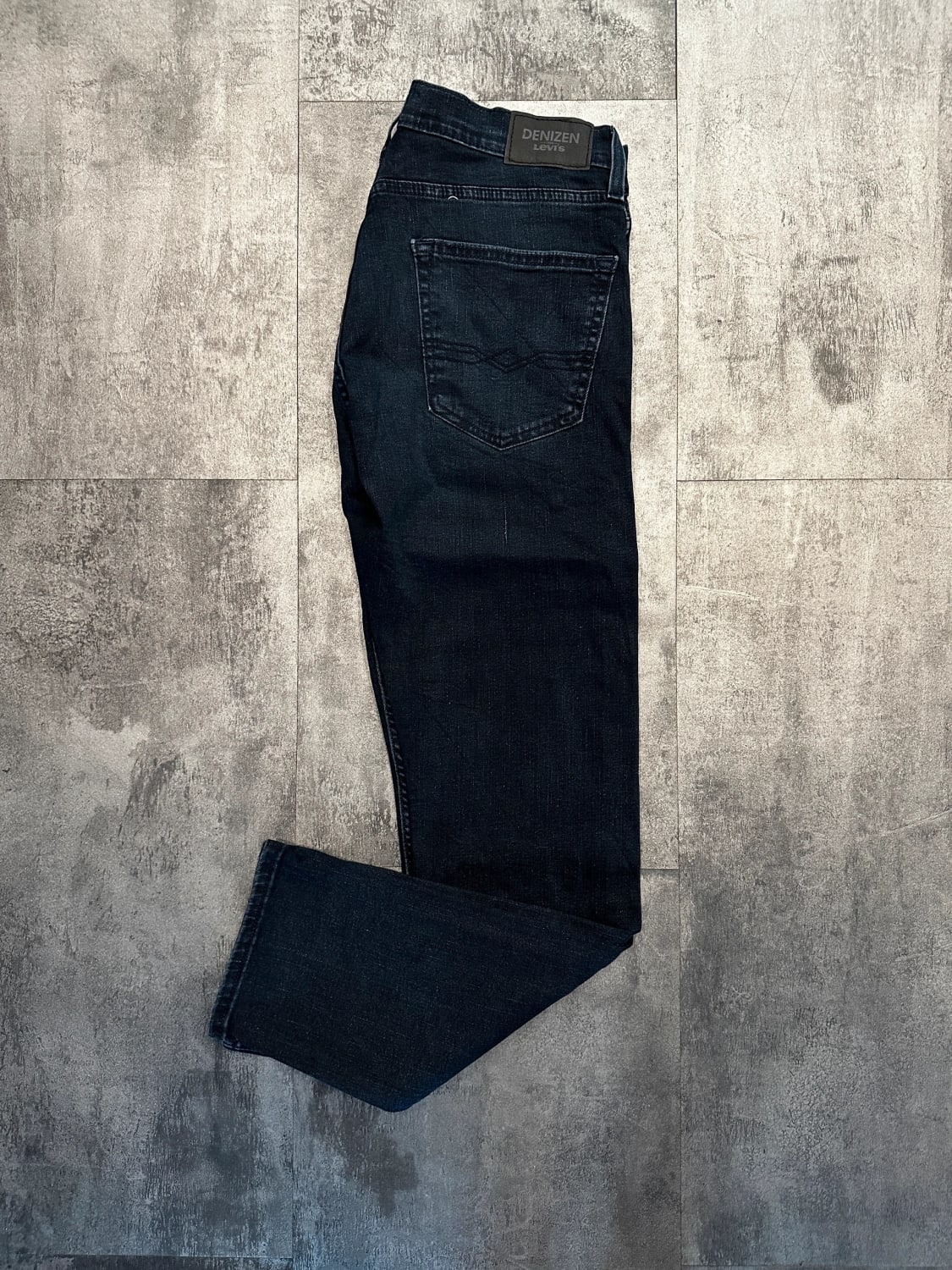 đź›’Jeans Levi's W31 L30đź›’