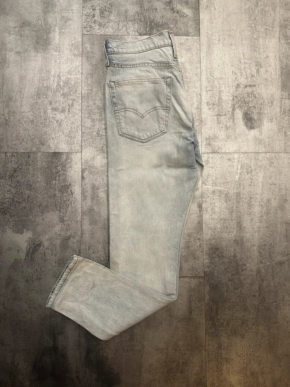 đź›’Jeans Levi's W33 L30đź›’