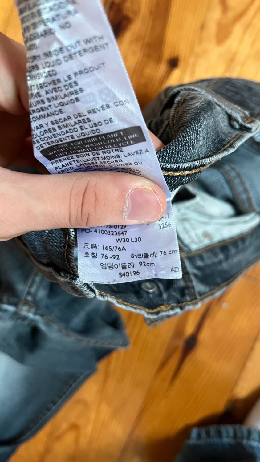 đź›’Jeans Levi's W30 L30đź›’