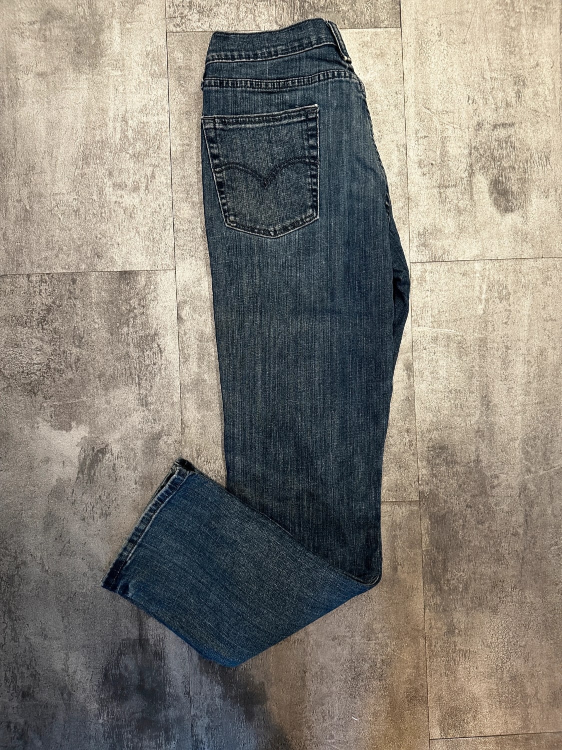 đź›’Jeans Levi's W30 L32đź›’