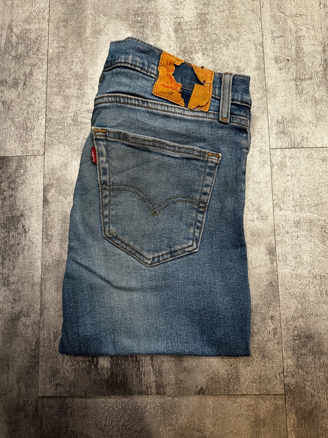 đź›’Jeans Levi's W32 L32đź›’