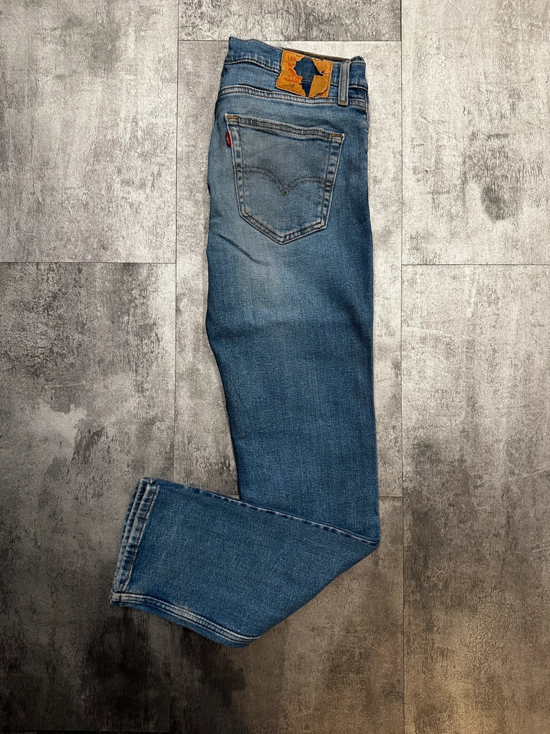 đź›’Jeans Levi's W32 L32đź›’