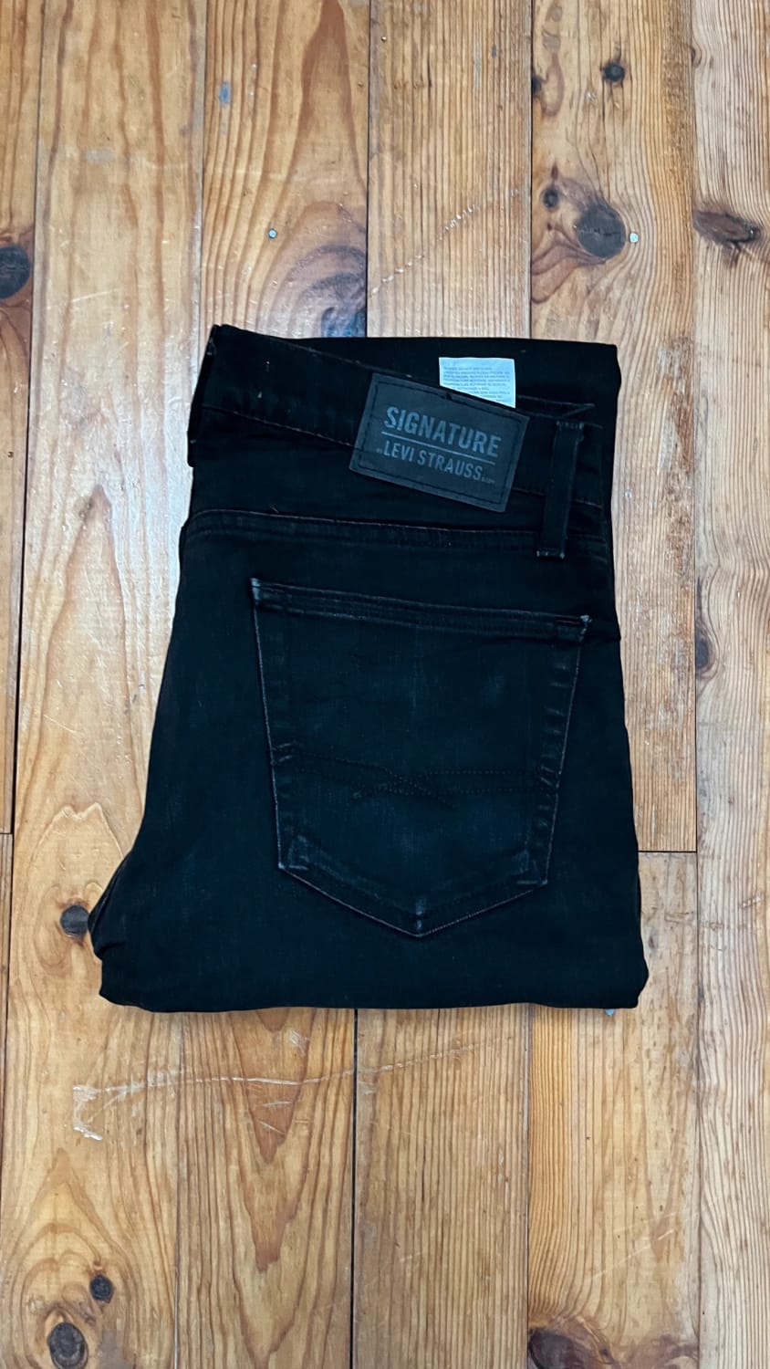 đź›’Jeans Levi's W32 L30đź›’