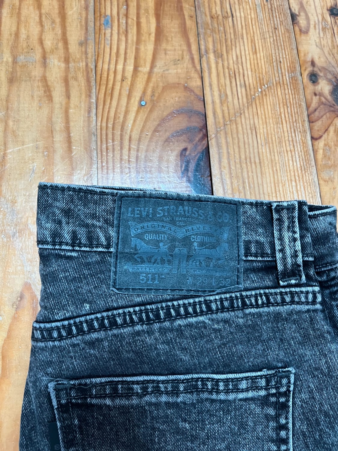 đź›’Jeans Levi's W29 L32đź›’
