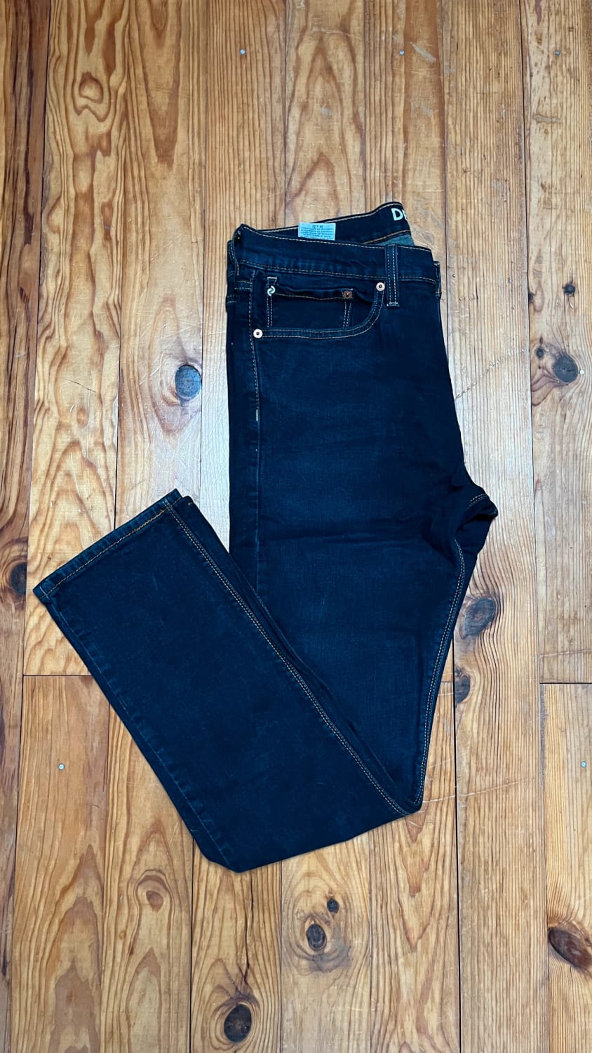 đź›’Jeans Levi's W34 L32đź›’