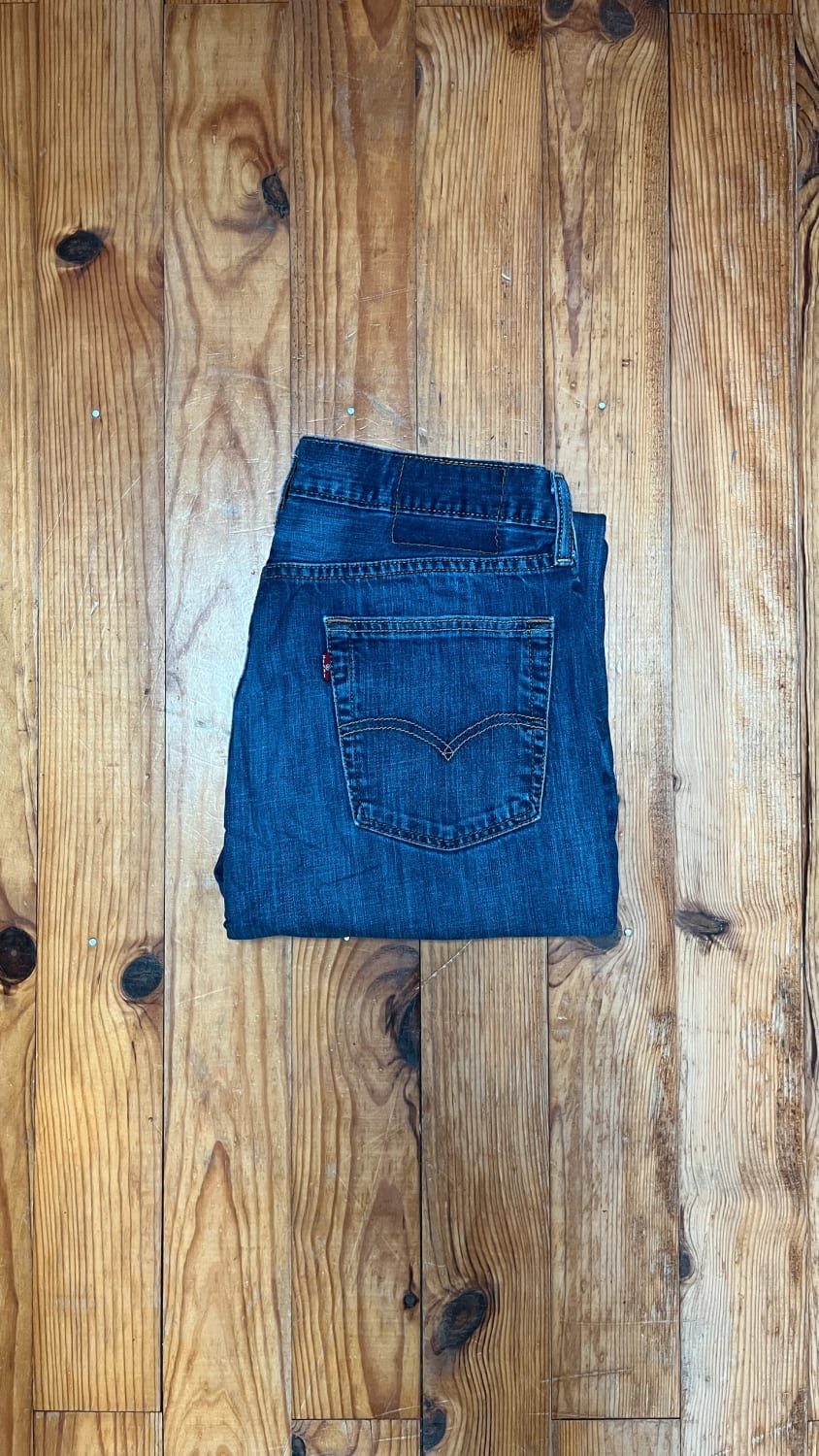 đź›’Jeans Levi's W33 L30đź›’