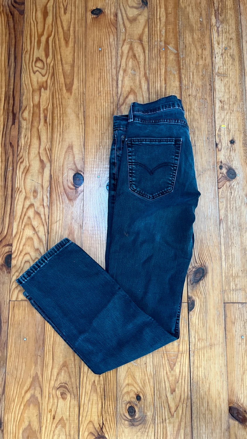 đź›’Jeans Levi's W31 L30đź›’
