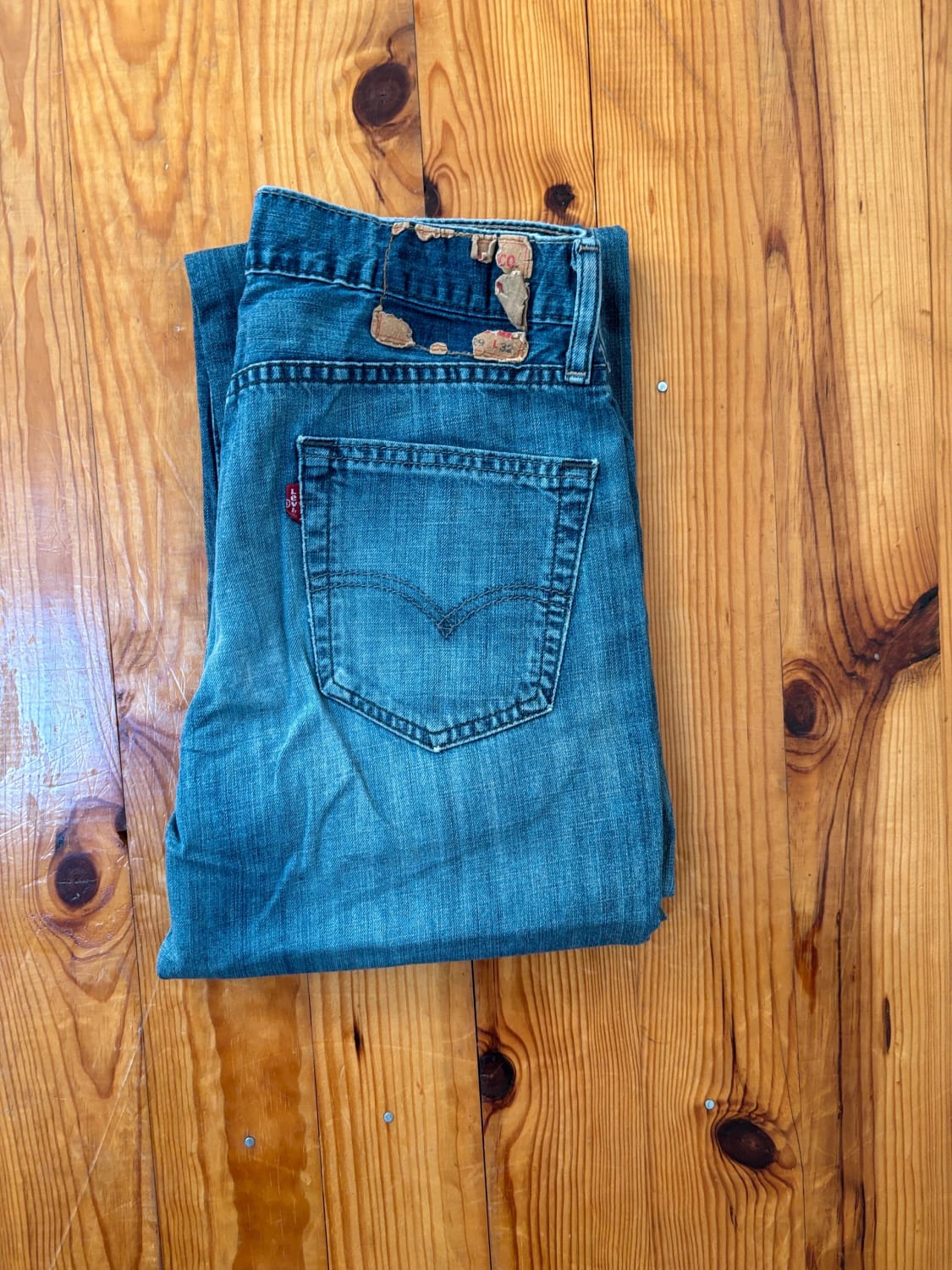 đź›’Jeans Levi's W29 L32đź›’