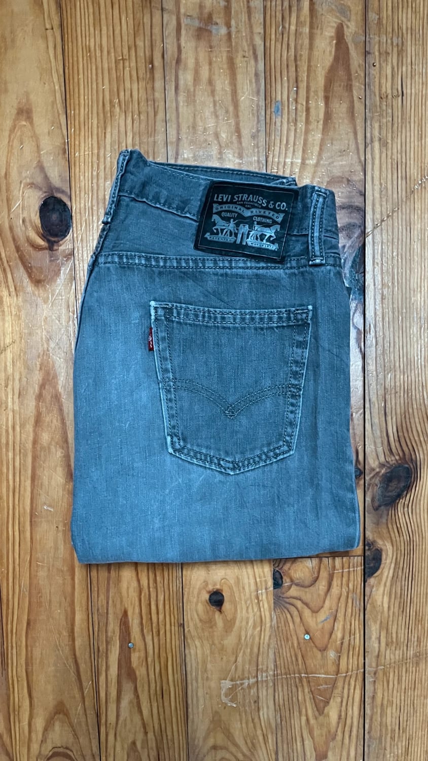 đź›’Jeans Levi's W30 L30đź›’