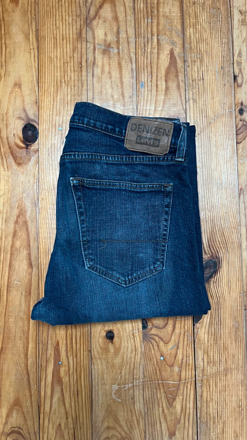 đź›’Jeans Levi's W32 L30đź›’