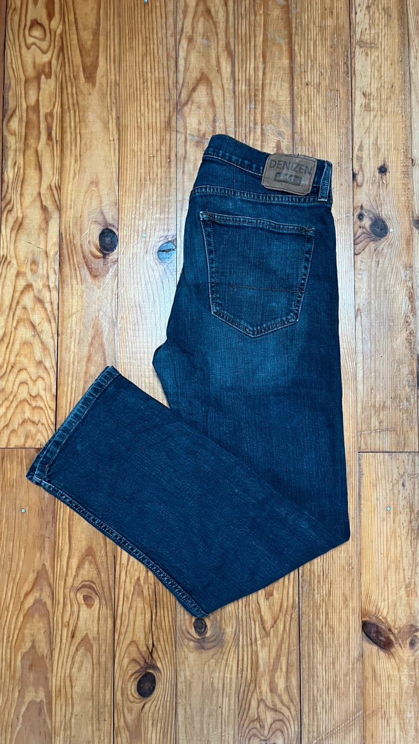 đź›’Jeans Levi's W32 L30đź›’