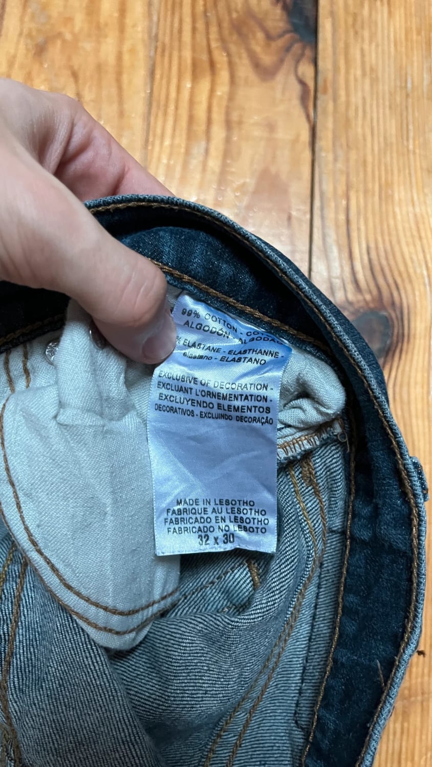 đź›’Jeans Levi's W32 L30đź›’