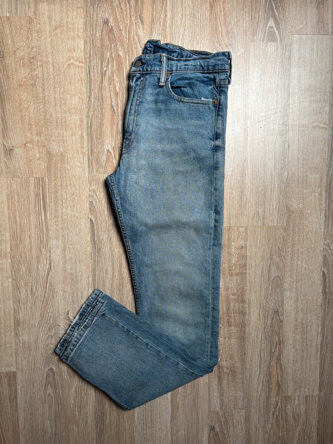 đź›’Jeans Levi's W32 L34đź›’