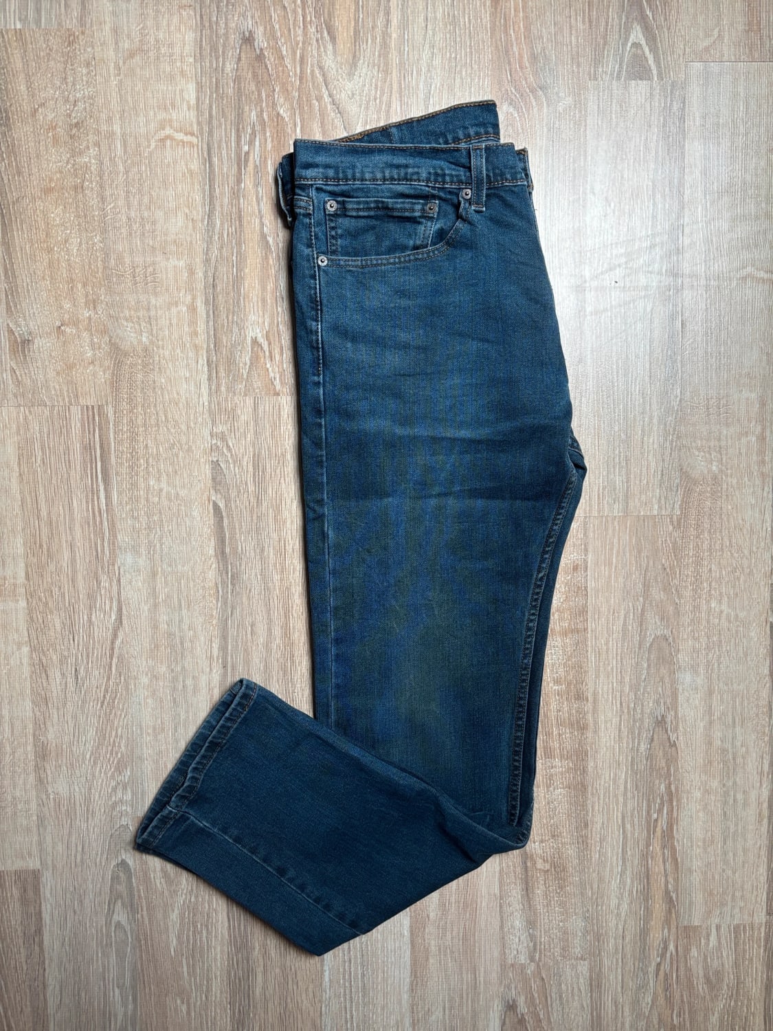 đź›’Jeans Levi's W34 L32đź›’