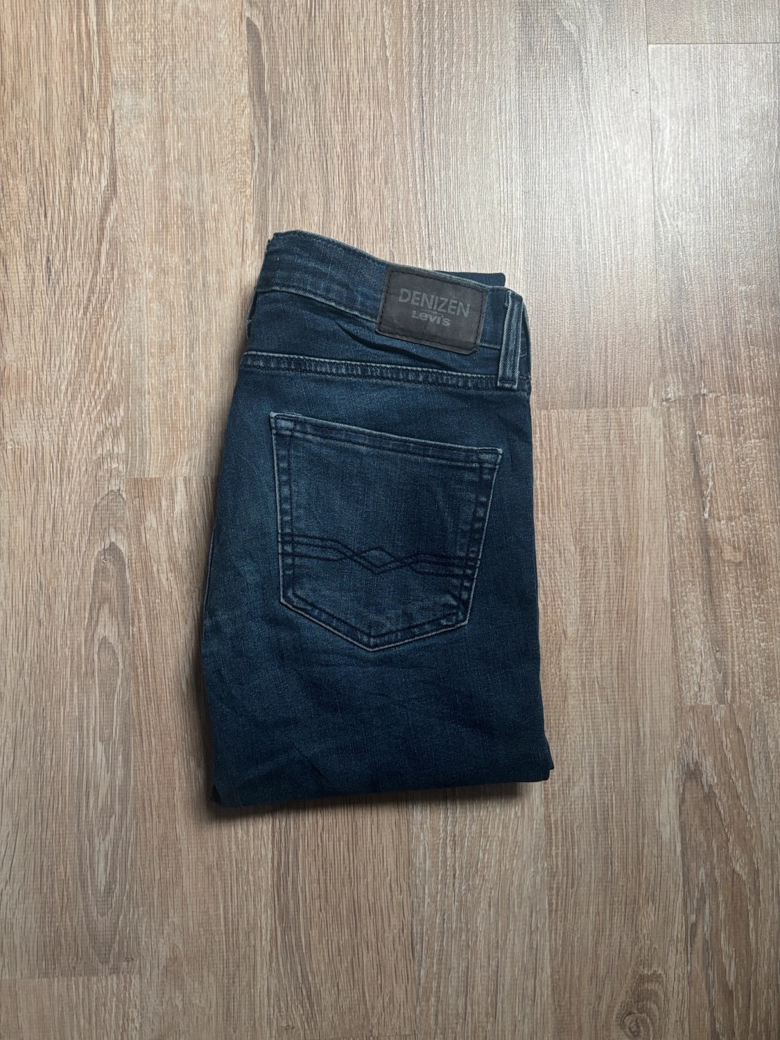 đź›’Jeans Levi's W29 L32đź›’