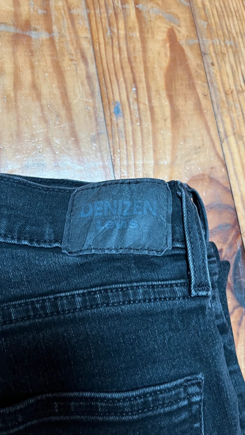 đź›’Jeans Levi's W34 L30đź›’