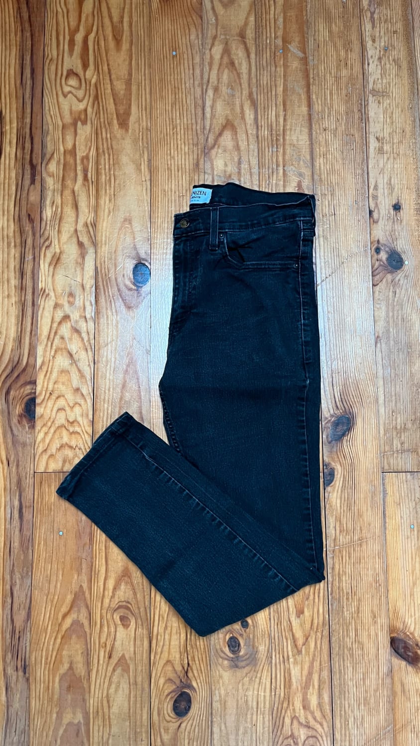 đź›’Jeans Levi's W34 L30đź›’