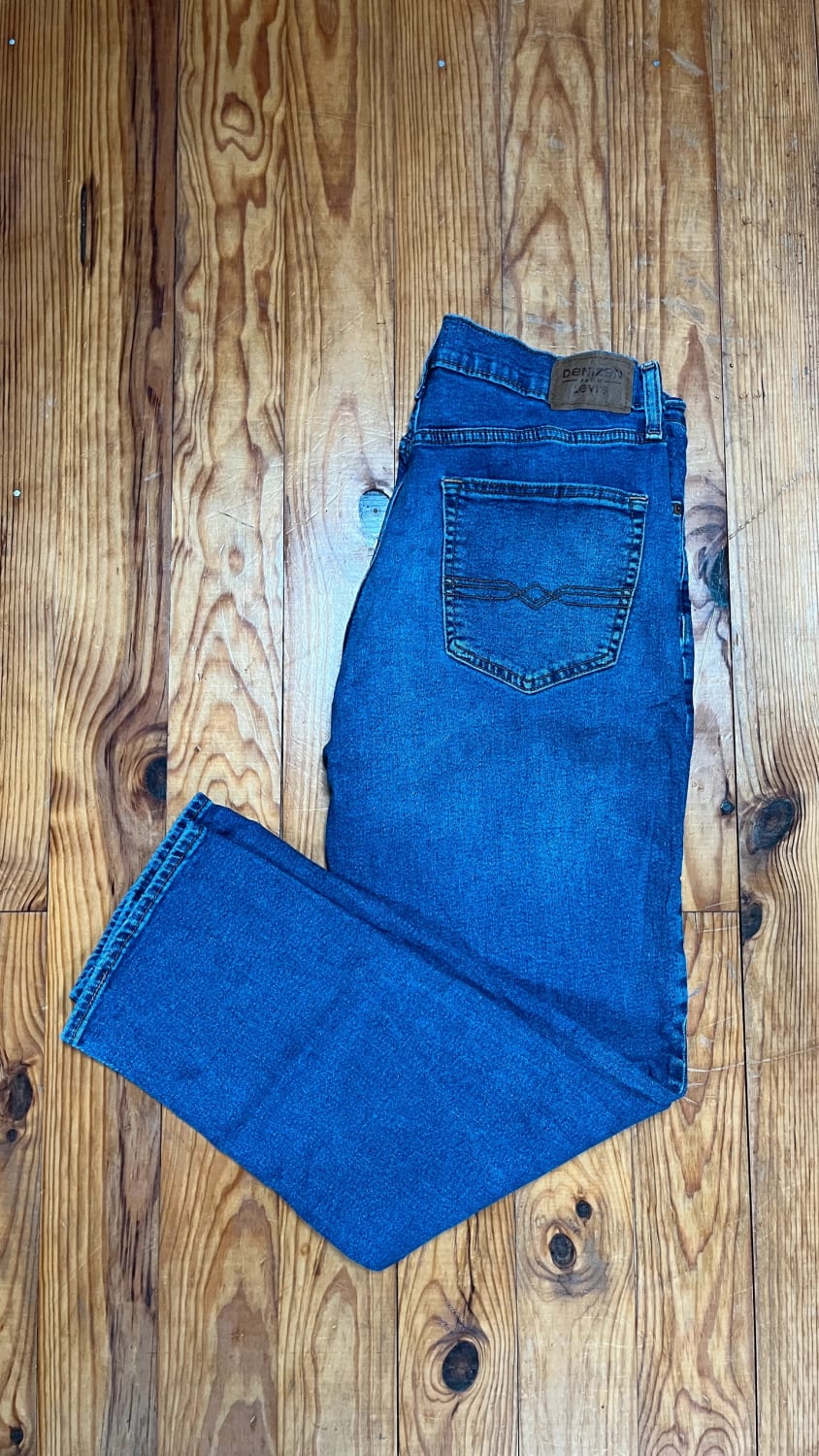 đź›’Jeans Levi's W34 L32đź›’