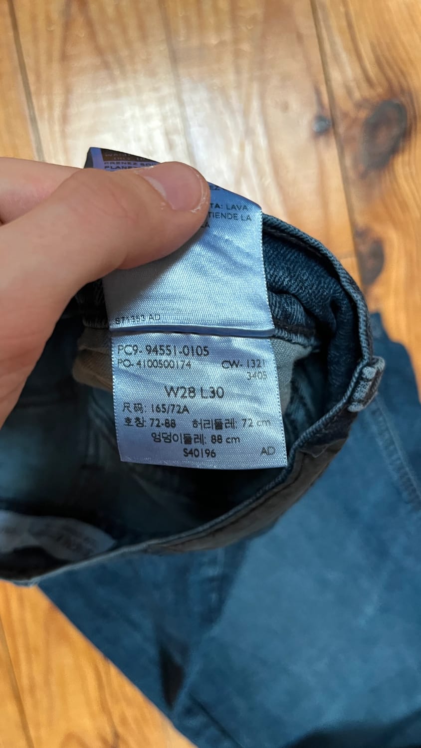 đź›’Jeans Levi's W28 L30đź›’