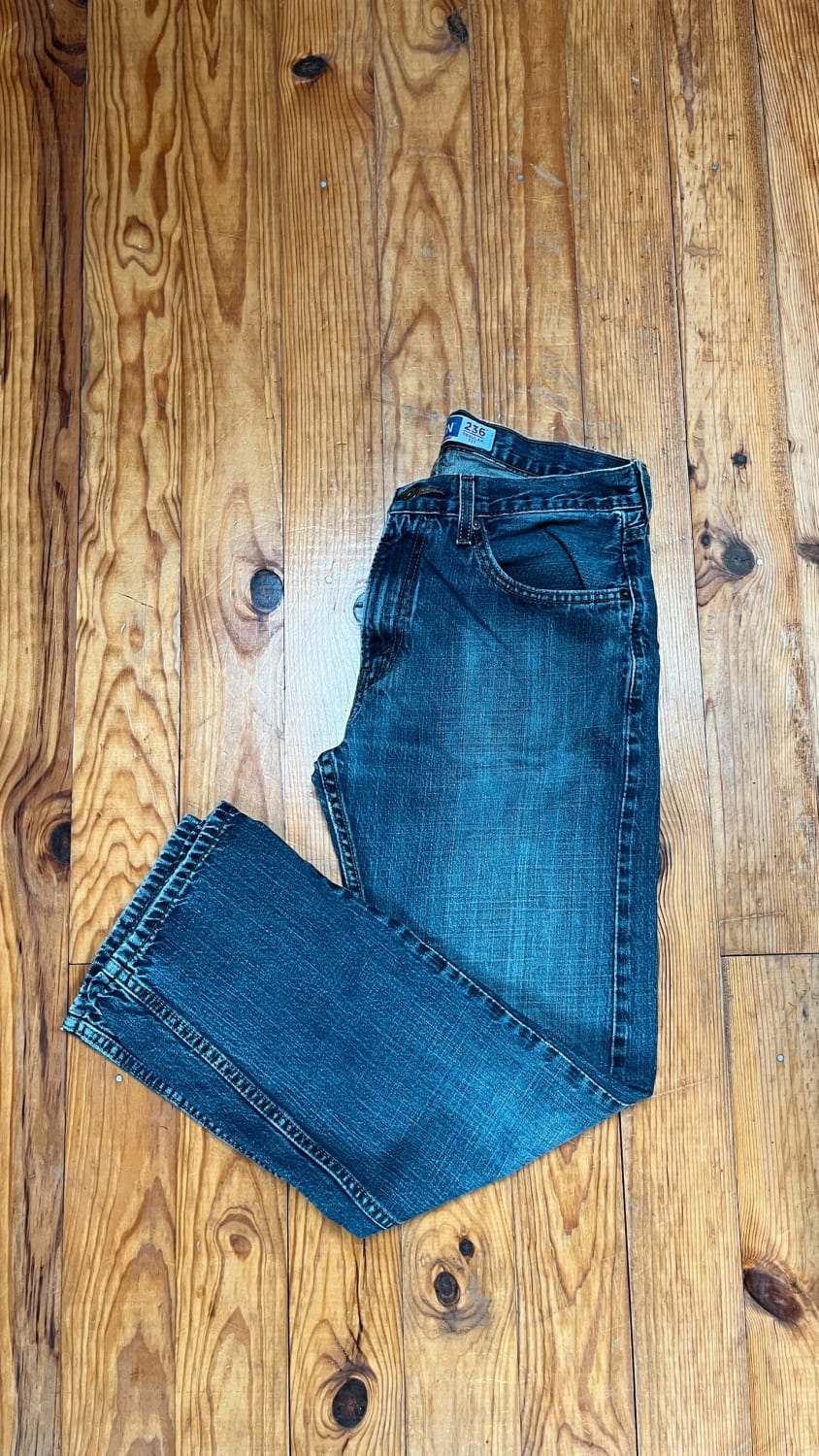 đź›’Jeans Levi's W32 L30đź›’