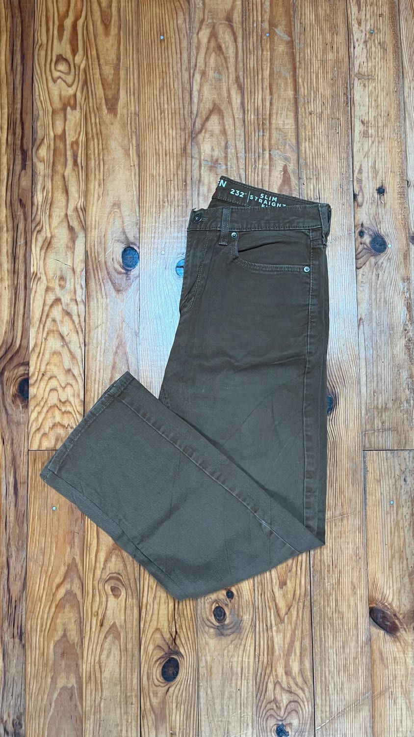 đź›’Jeans Levi's W32 L30đź›’