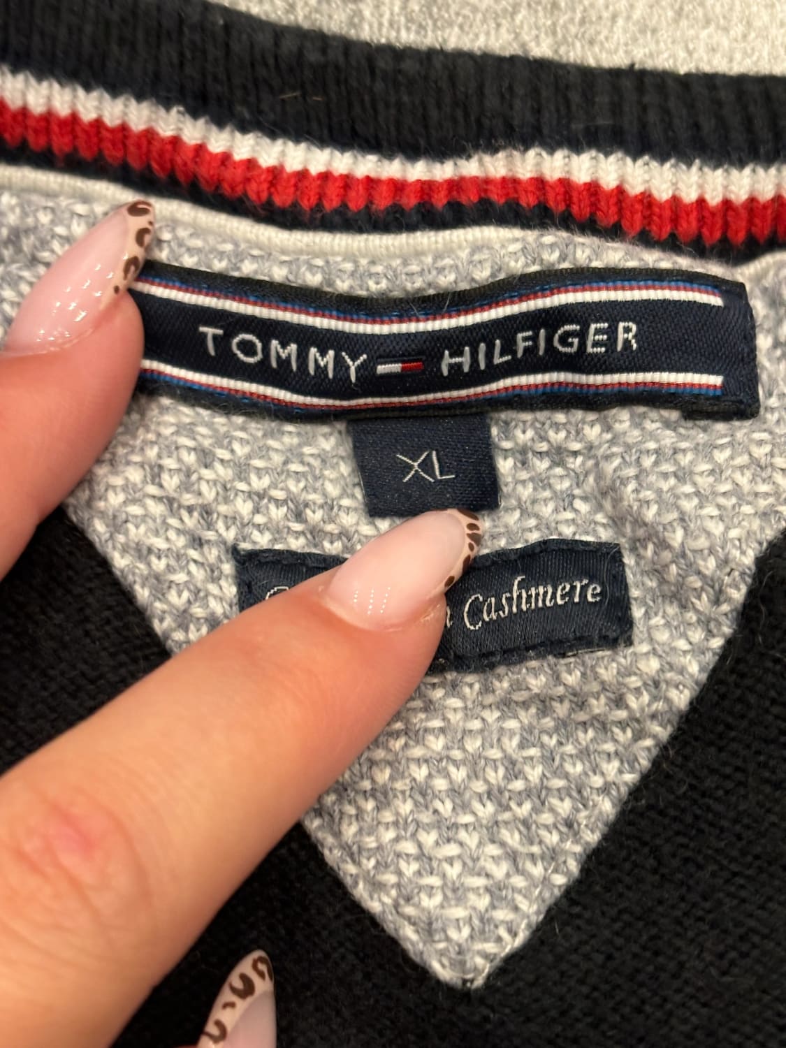 đź›’Pull Tommy Hilfiger XLđź›’