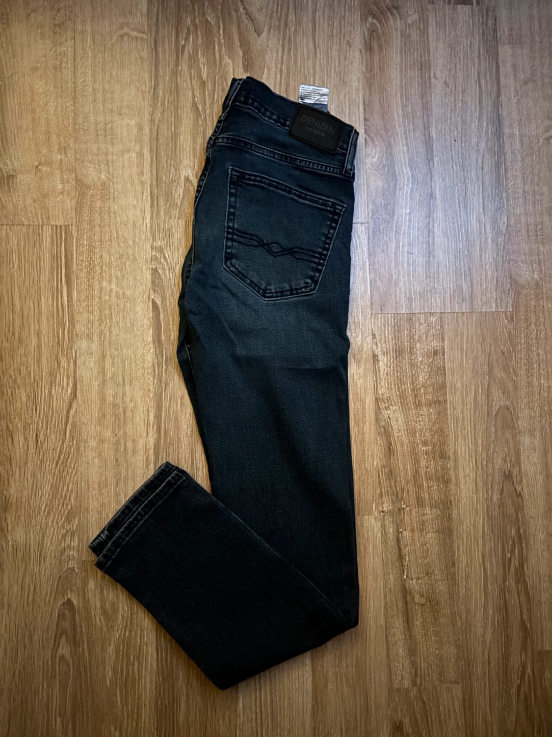 đź›’Jeans Levi's W28 L30đź›’