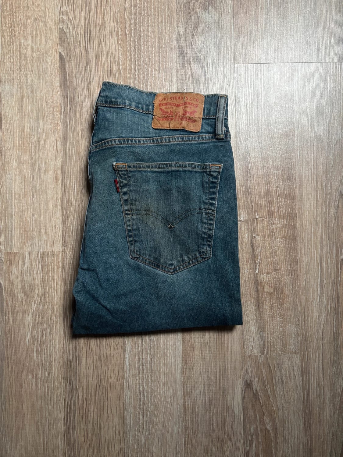 đź›’Jeans Levi's W32 L32đź›’