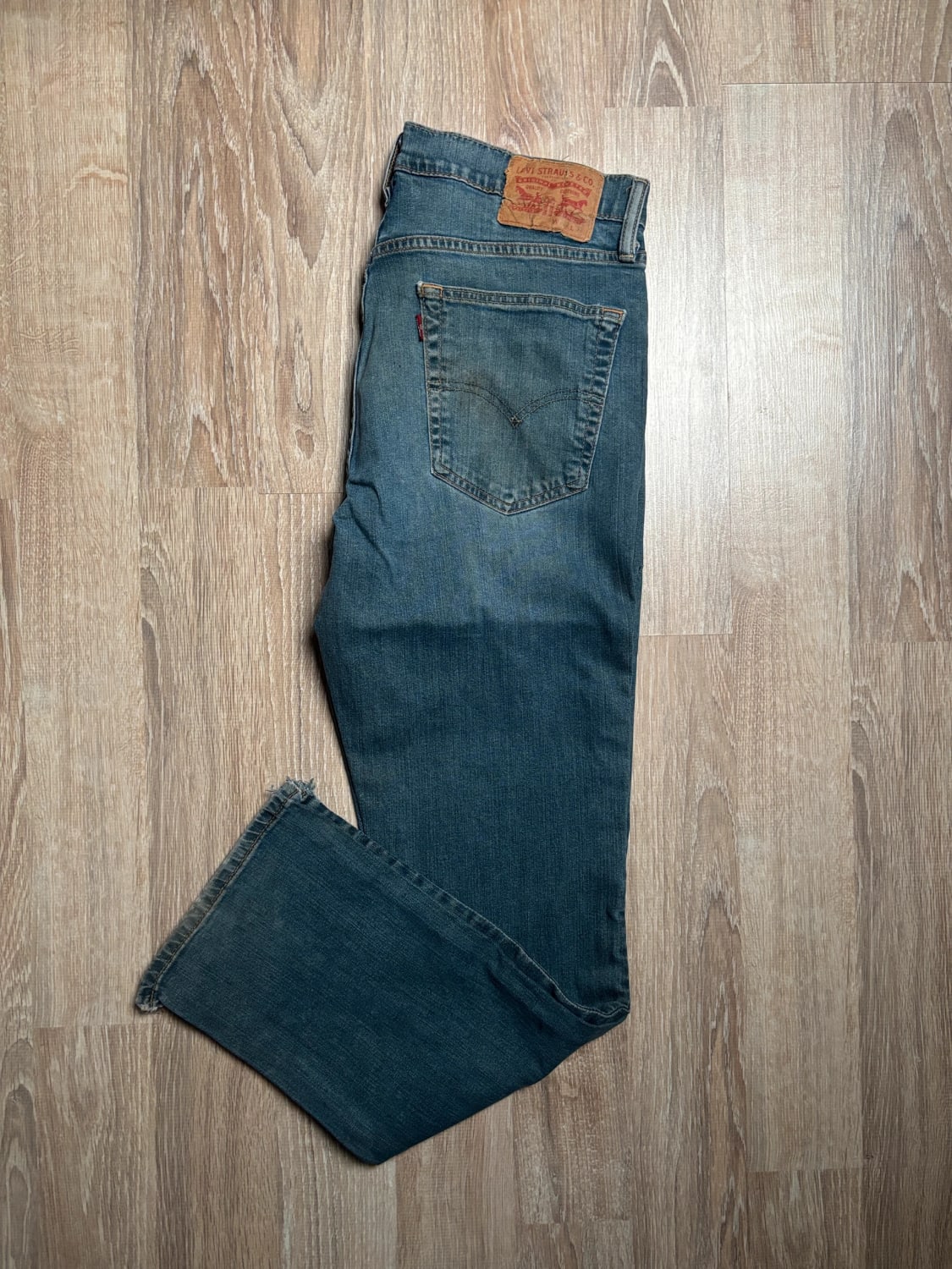 đź›’Jeans Levi's W32 L32đź›’