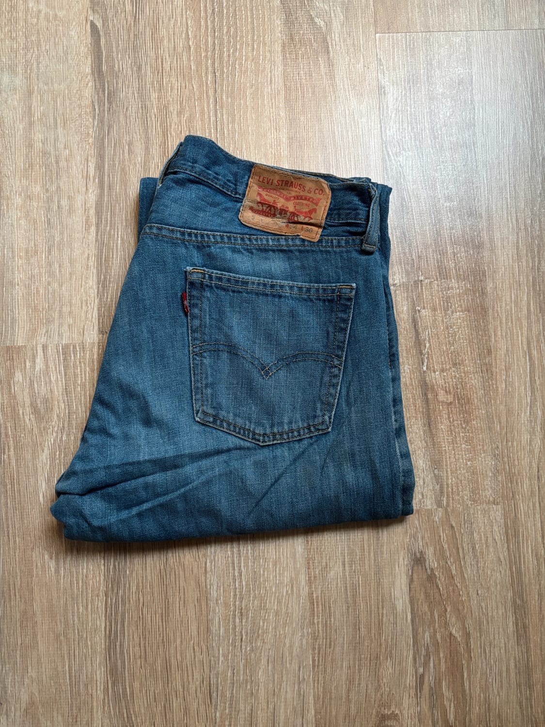 đź›’Jeans Levi's W34 L30đź›’