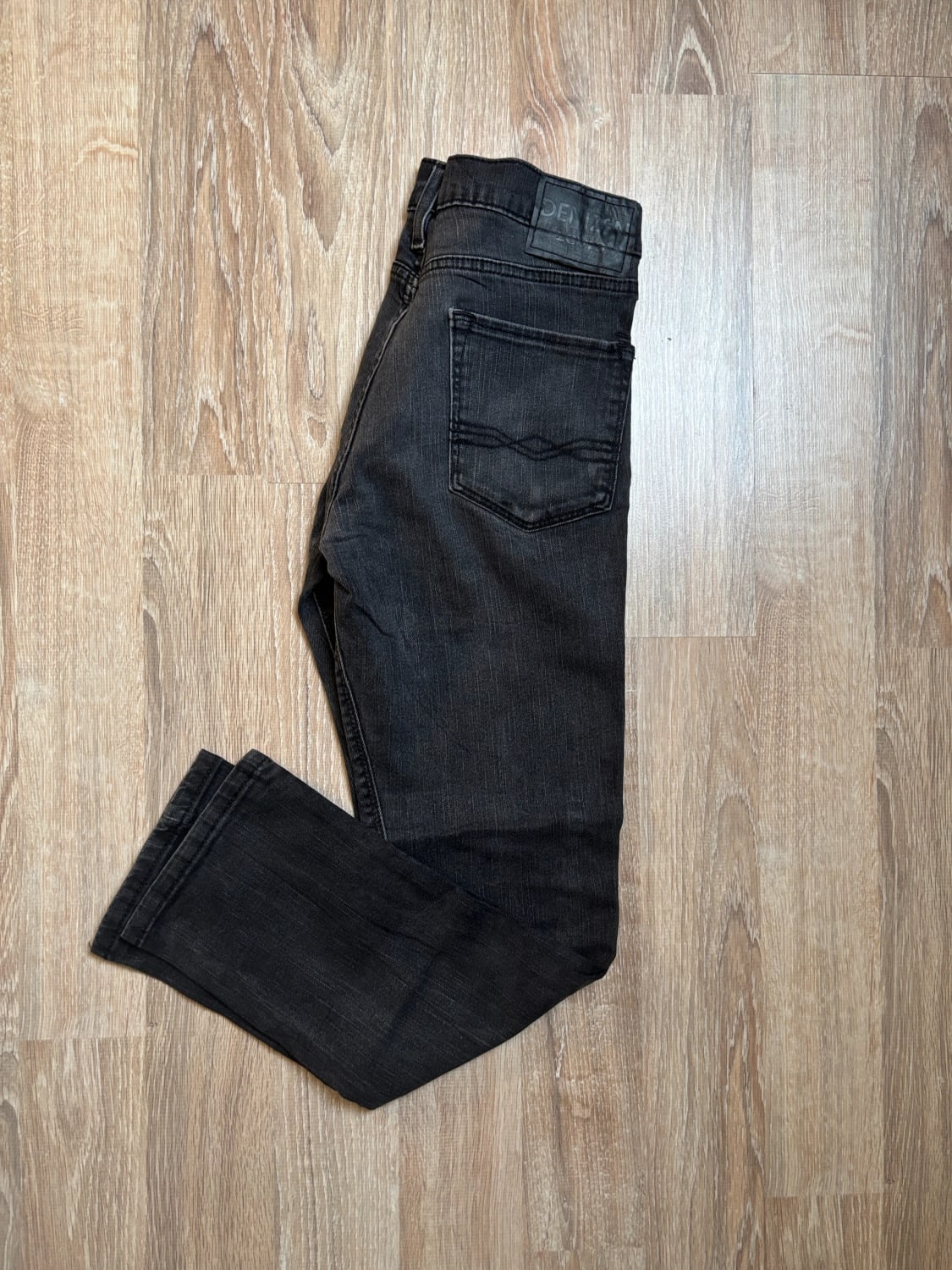 đź›’Jeans Levi's W32 L30đź›’