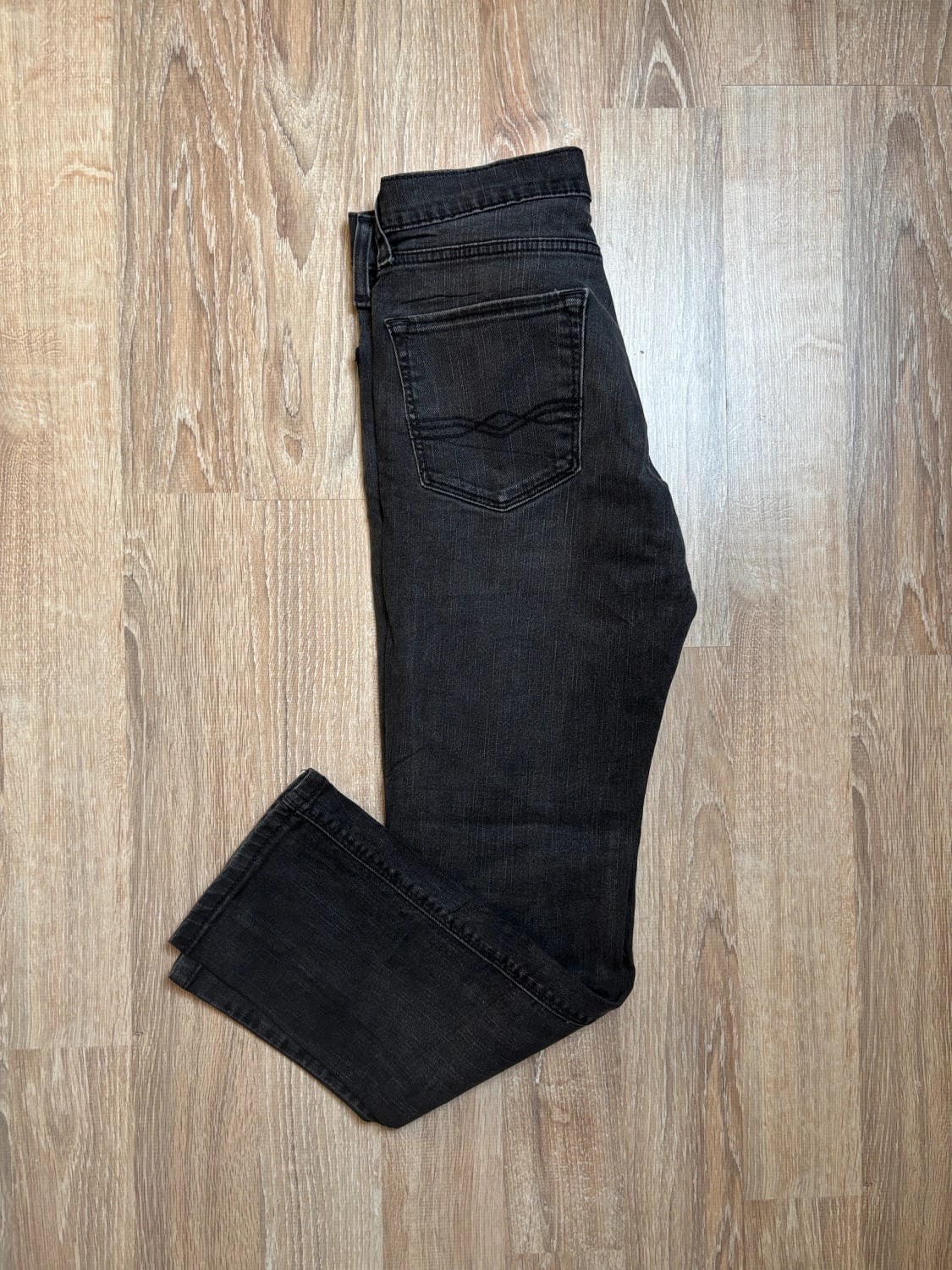 đź›’Jeans Levi's W32 L30đź›’
