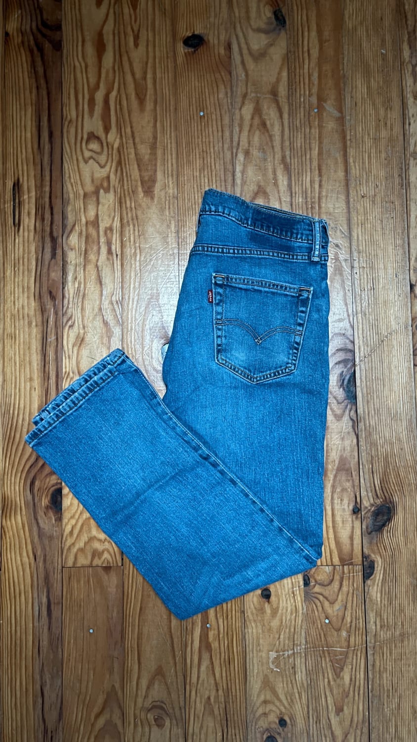 đź›’Jeans Levi's W34 L30đź›’