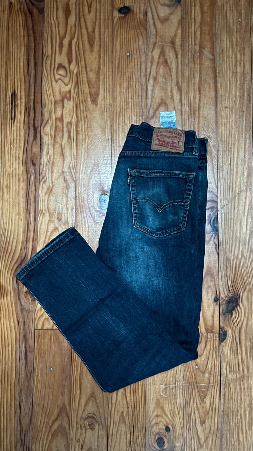 đź›’Jeans Levi's W31 L32đź›’