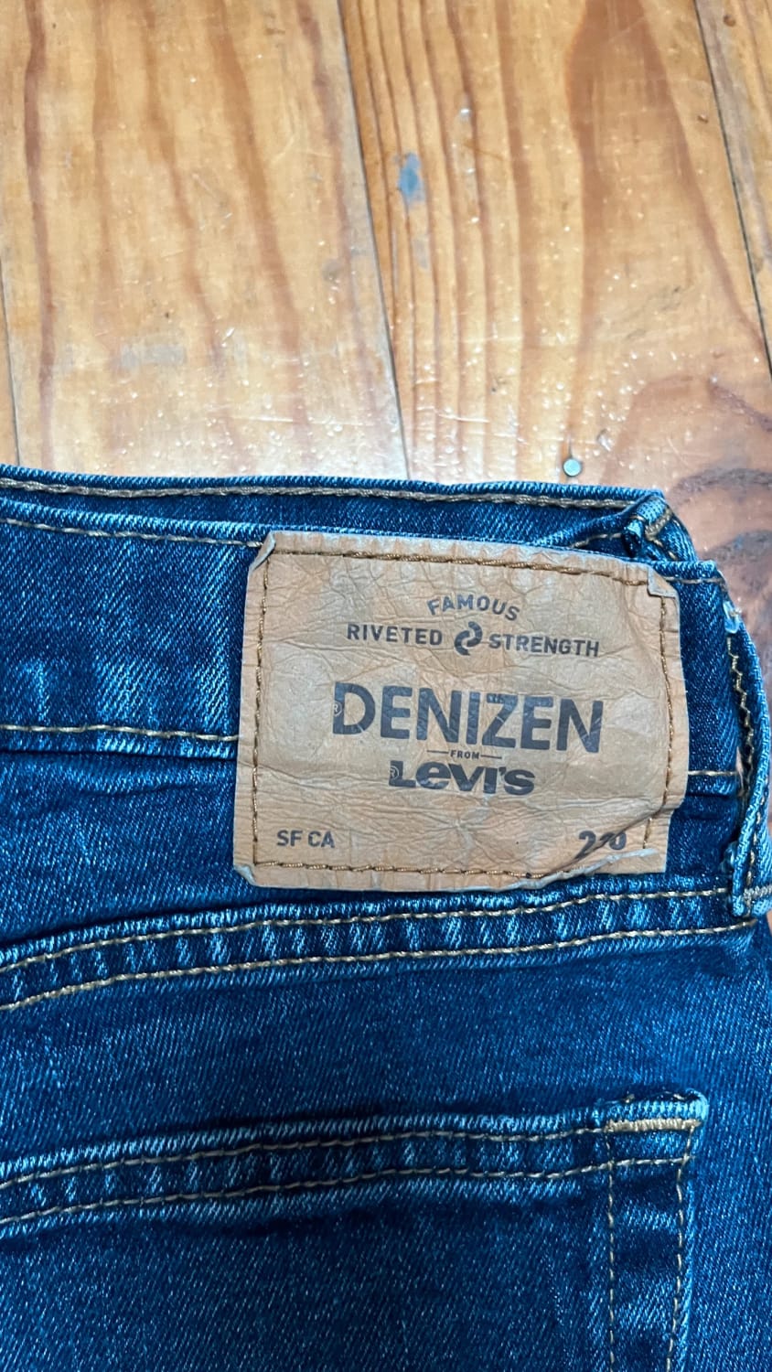 đź›’Jeans Levi's W31 L32đź›’