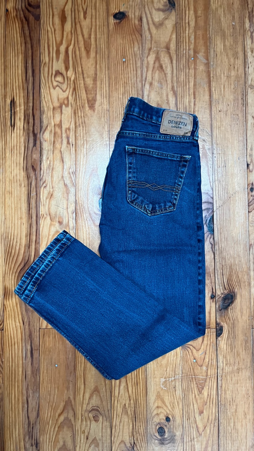 đź›’Jeans Levi's W31 L32đź›’
