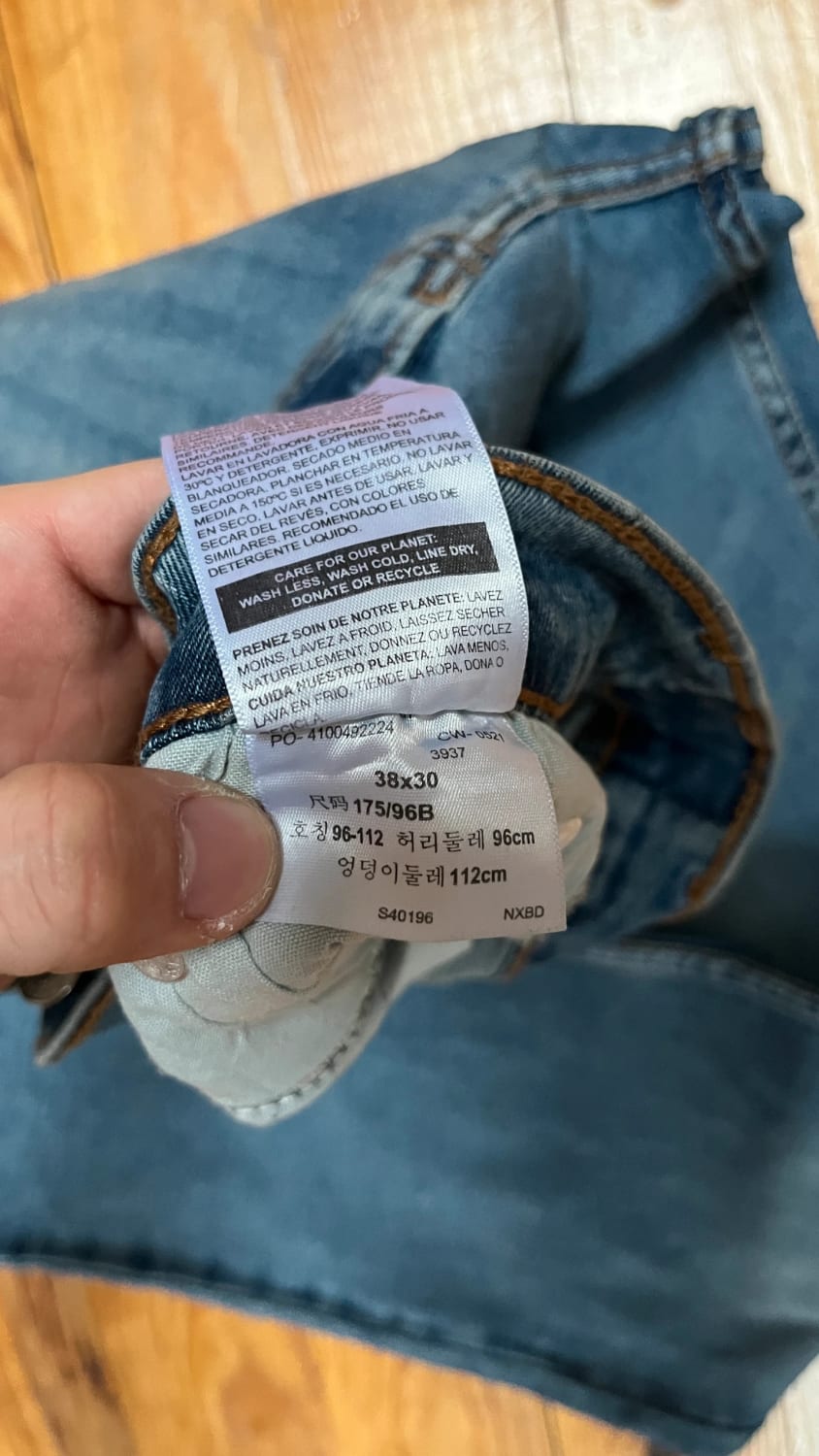đź›’Jeans Levi's W38 L30đź›’