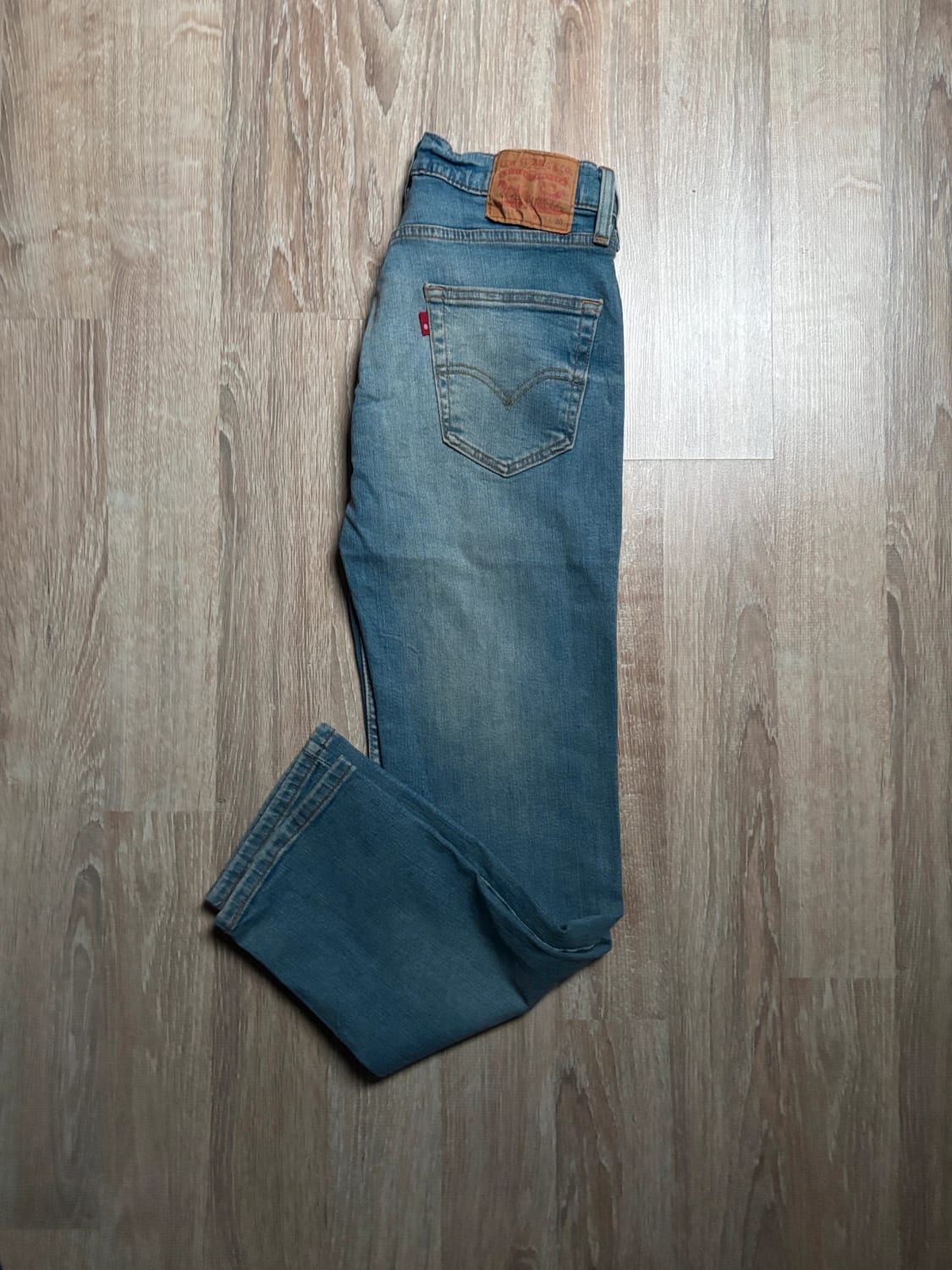 đź›’Jean Levi's 514 W28 L30đź›’