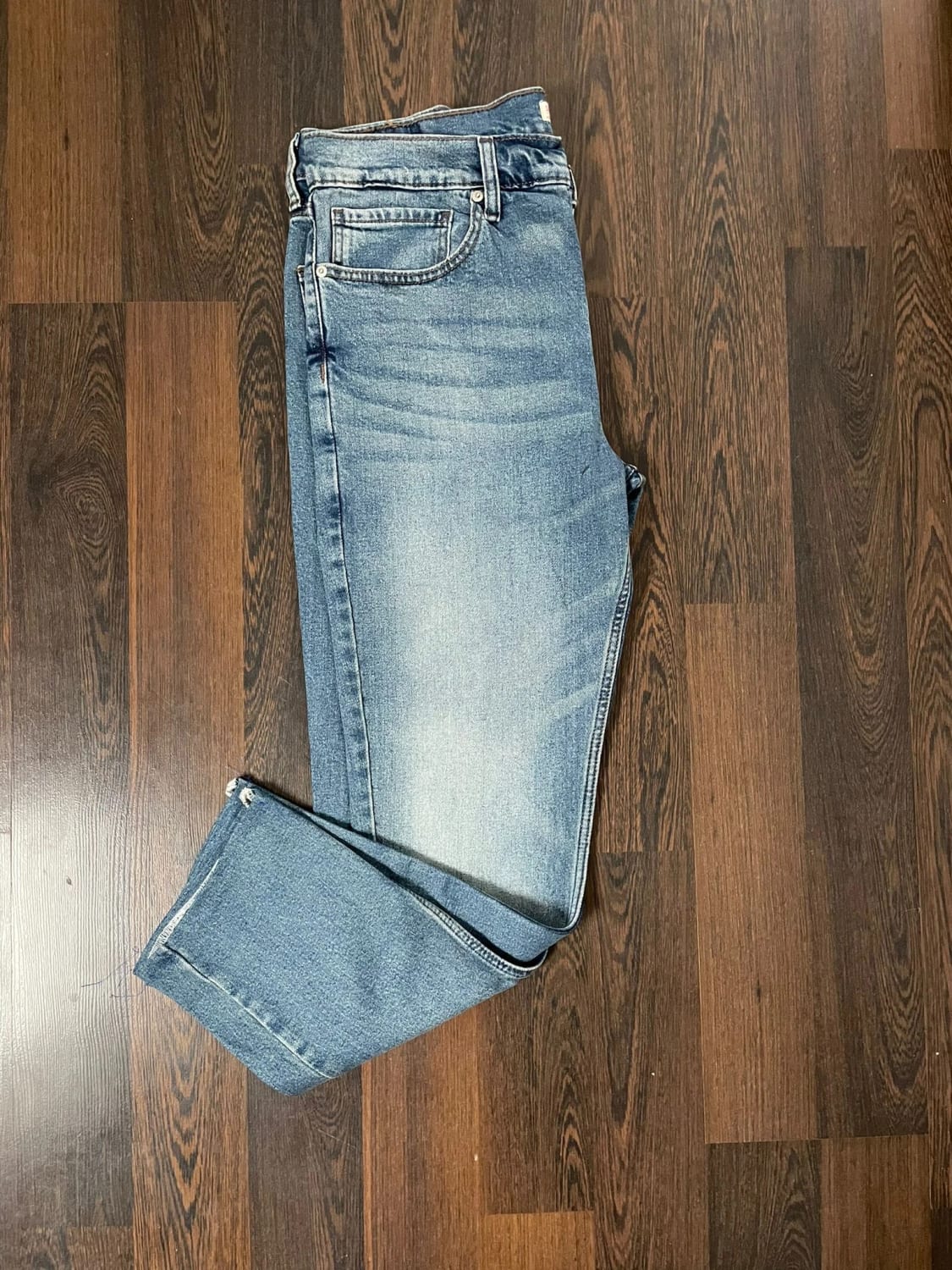 đź›’Jean Levi's W36 L30đź›’