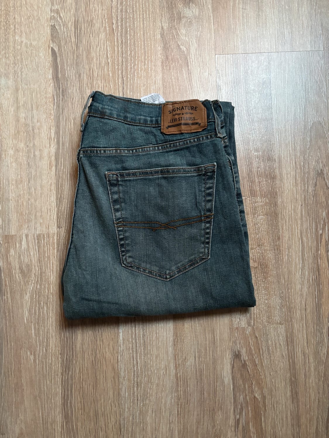 đź›’Jean Levi's Signature W36 L32 đź›’