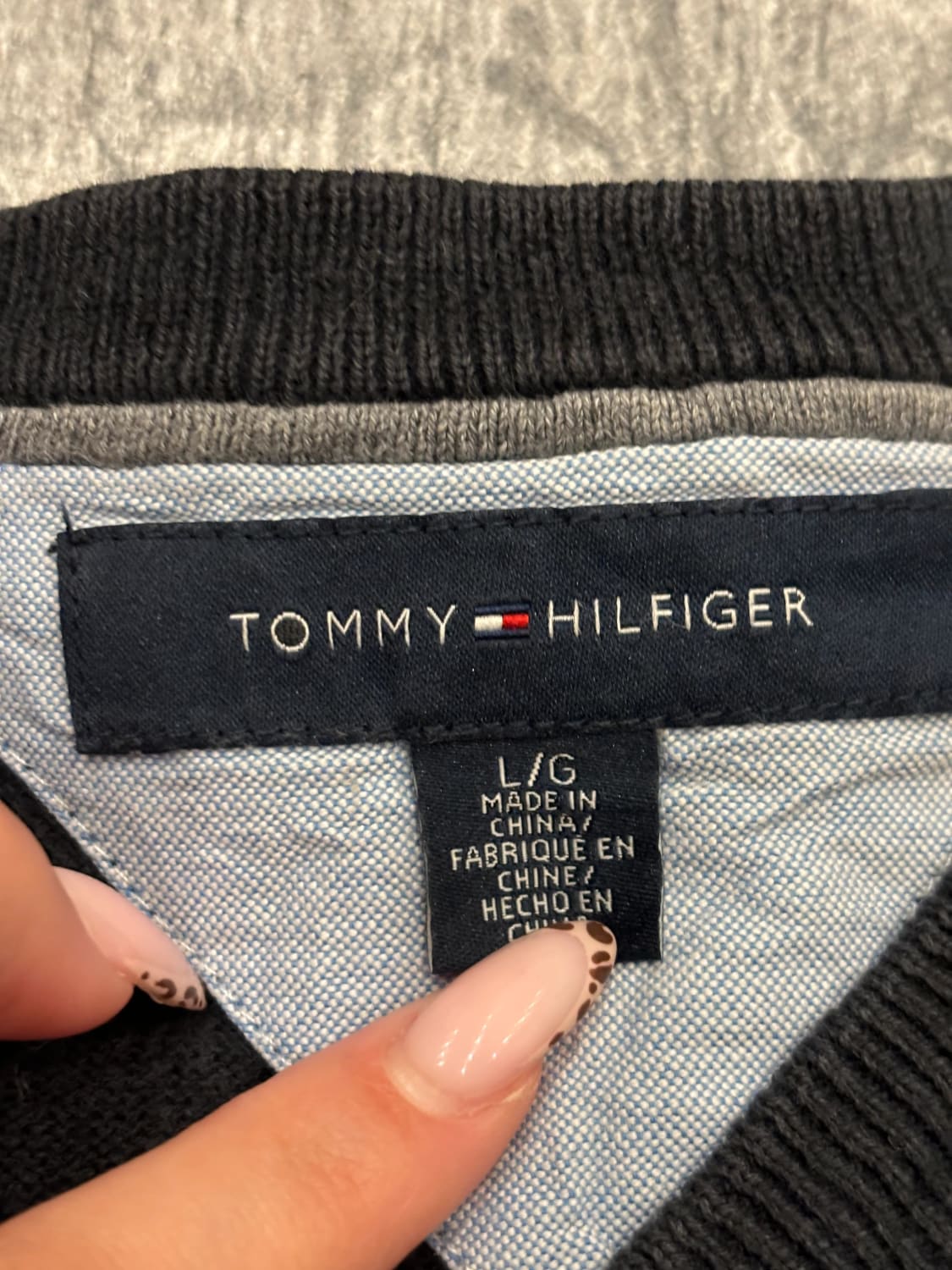 đź›’Pull Tommy Hilfiger L đź›’
