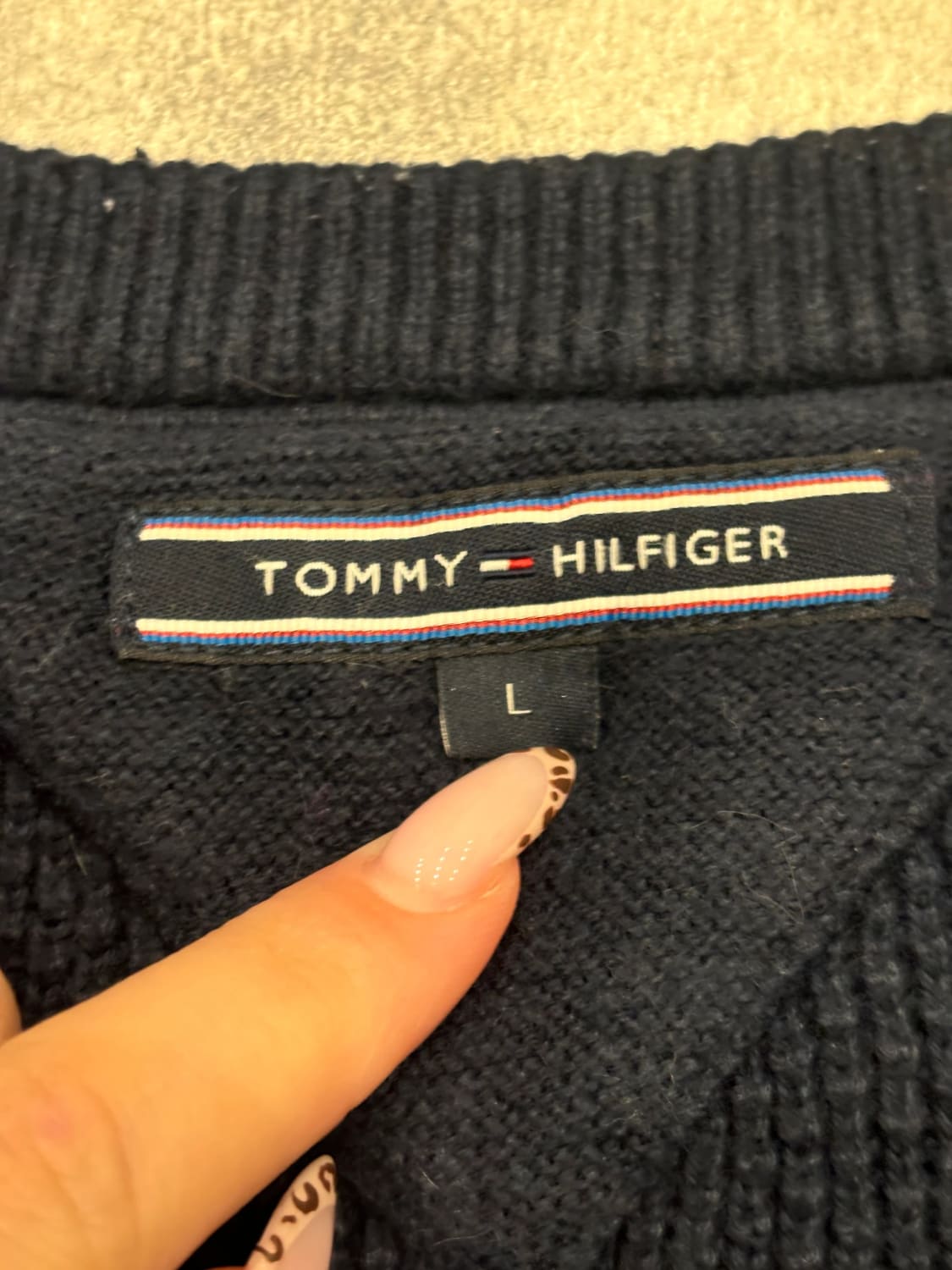 đź›’Pull Tommy Hilfiger L đź›’