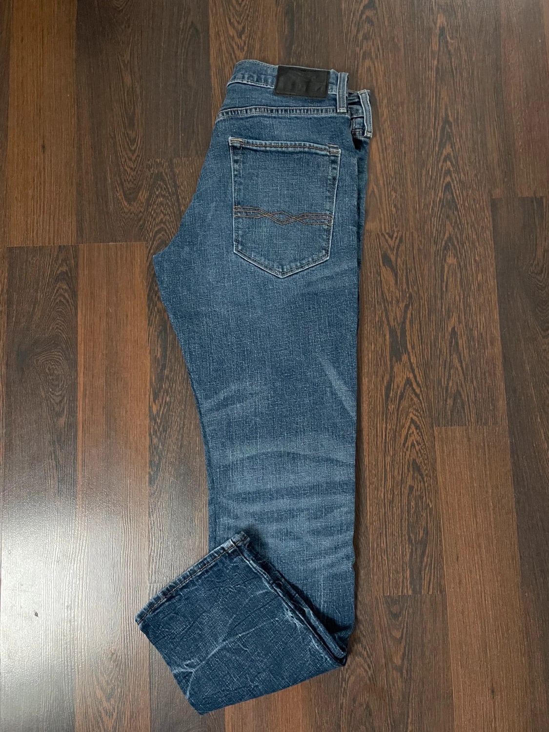 đź›’Jean Levi's W30 L32đź›’