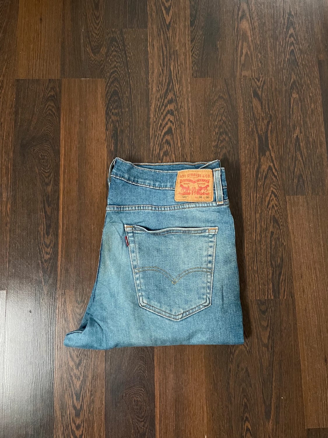 đź›’Jean Levi's 541 W36 L30đź›’